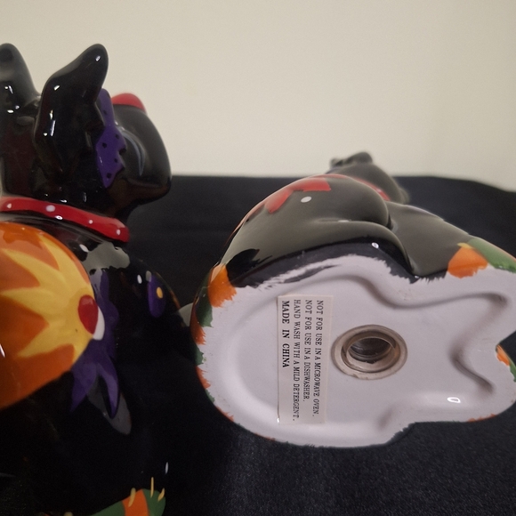 Scottie Salt & Pepper Shakers - Picture 4 of 5